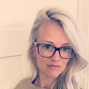 Meet your Posher, Whitney